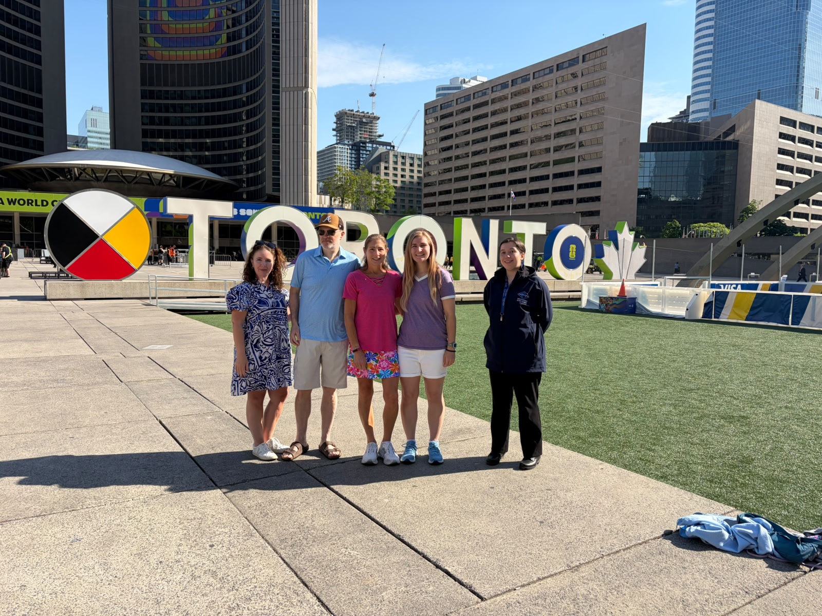 Why a Toronto City Tour is the Best Way to Discover Canada’s Largest City
